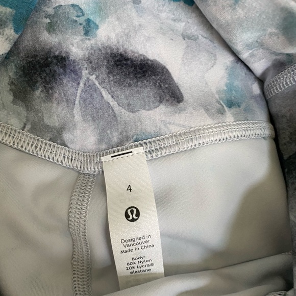 Lululemon Unlimited HR tight 25” - Picture 6 of 7